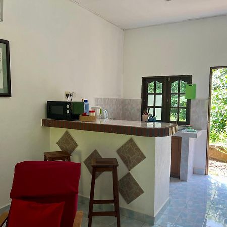 Lovely Garden Villas Pantai Cenang  Exterior photo